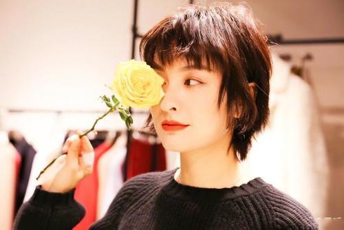 35岁吴昕离开快本华丽转身,美出新高度,但原因