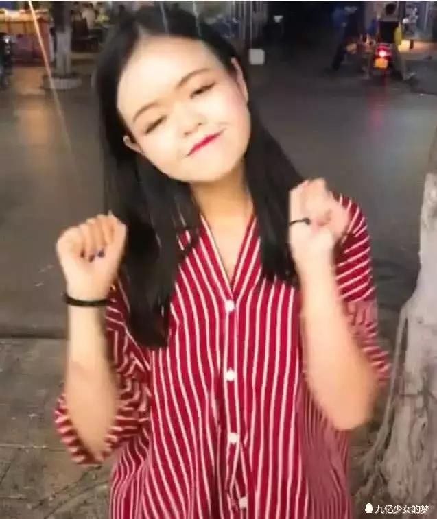 长得不讨喜的4个网红,快手陈山上榜,她却变得