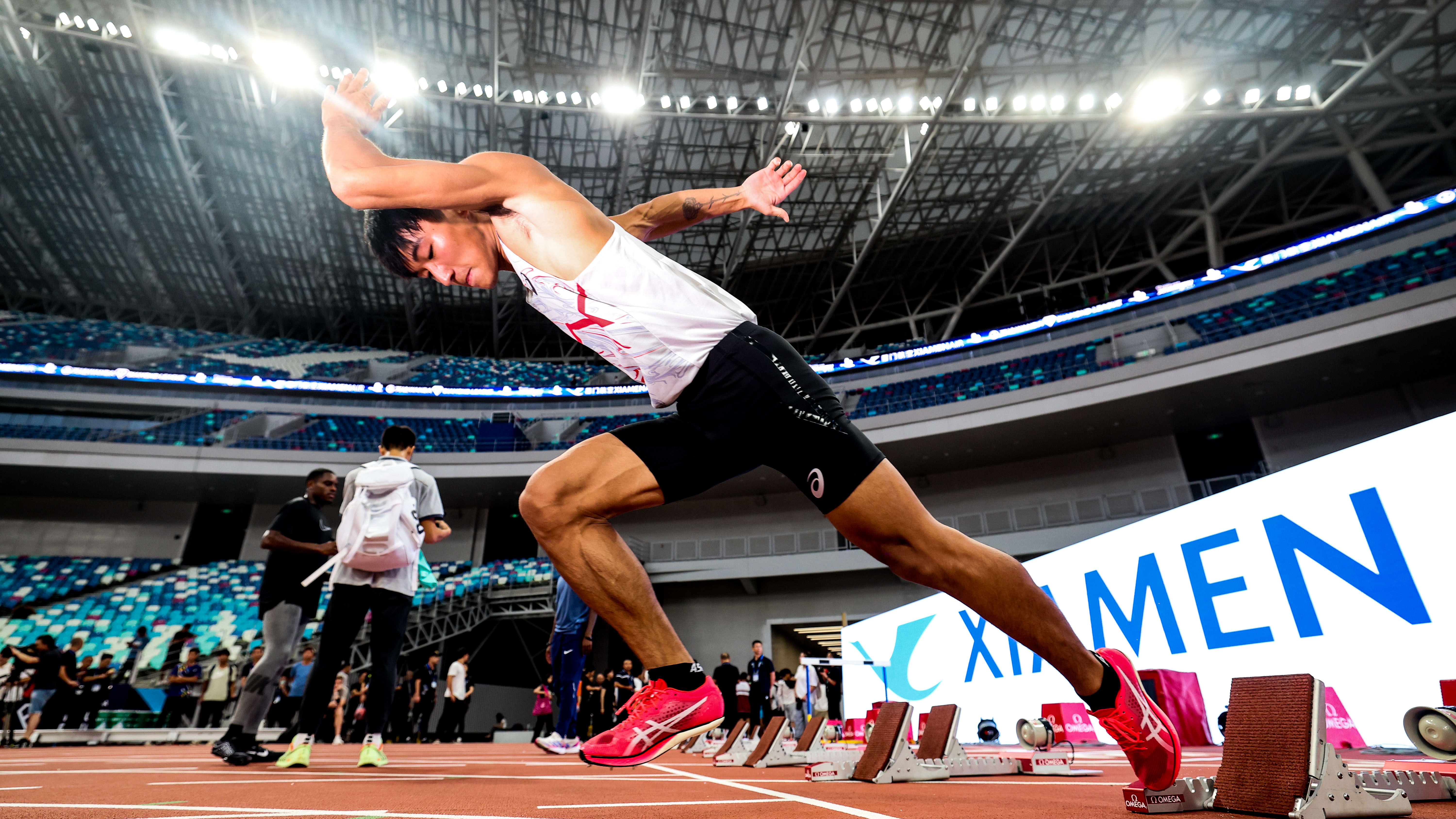 10秒08！陈佳鹏成为第五位跑进10秒10大关中国选手
