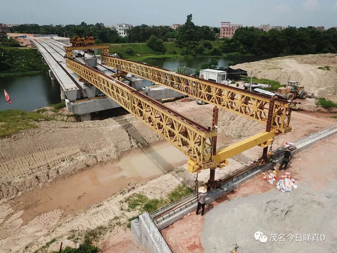 茂名中德大道最新航拍,架梁、铺路进行时,年底
