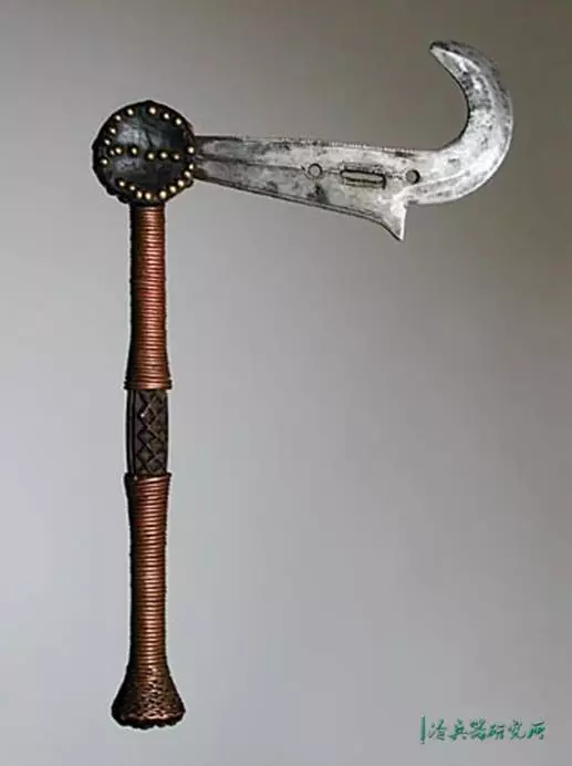 细数非洲部落奇葩武器,说起奇形冷兵器中国都要输给它!