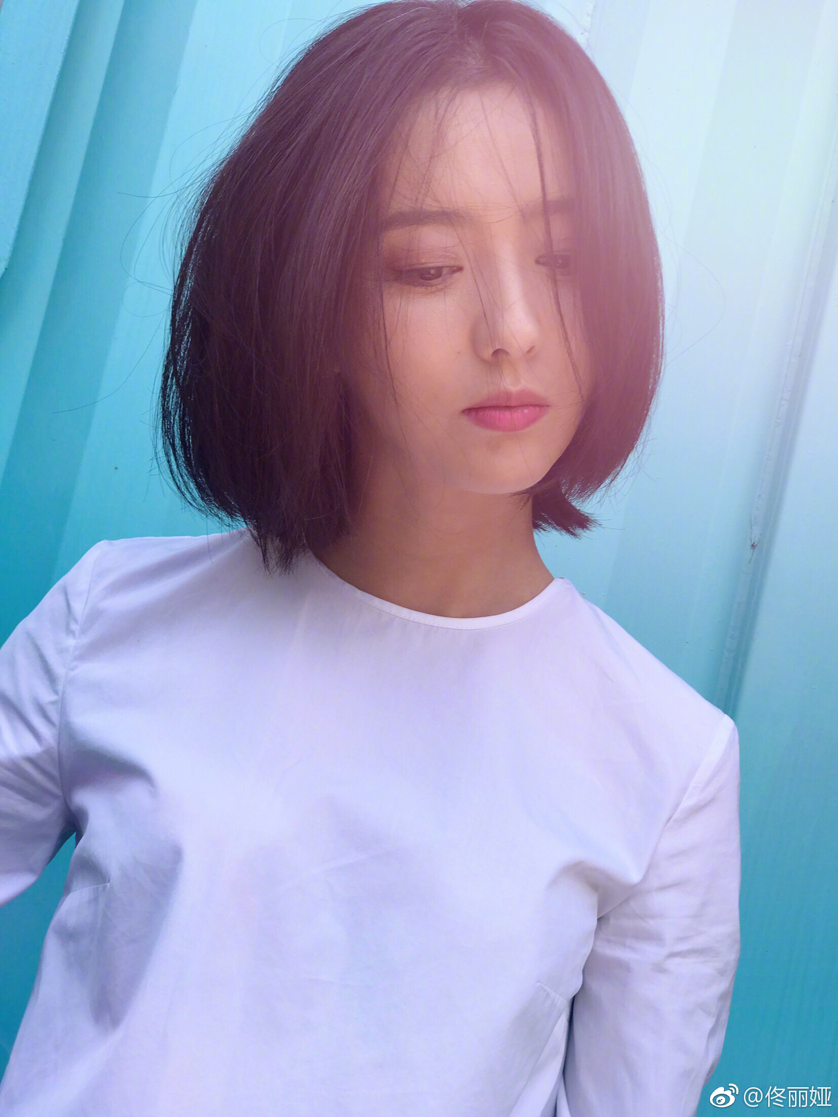 佟丽娅晒美照竟长了白头发 网友:这么美陈思诚还出轨