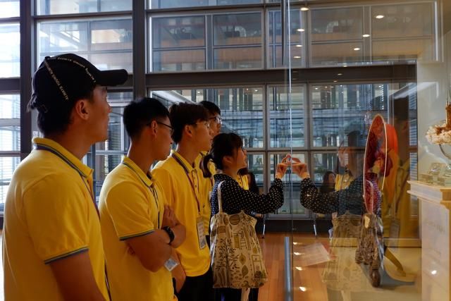 暨南大学优秀学生代表访澳 感受粤港澳大湾区