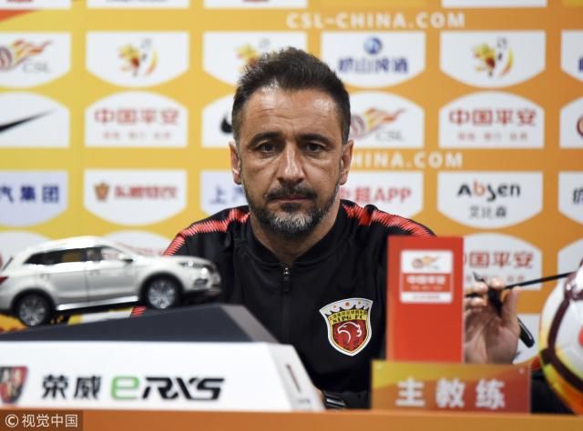 上海上港主教练 佩雷拉