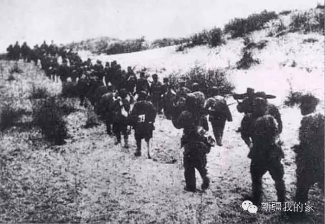 他两次主政新疆,宁拿低工资不拿高工资,一家三