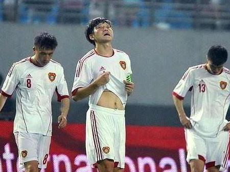 从亚冠冠军到沦落中乙再到无球可踢 是什么毁