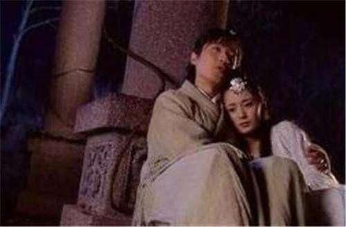 胡歌回来了! 和杨幂拍摄琅琊榜版苏东坡, 3月