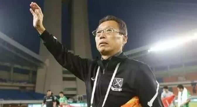 中国足球为何总无缘世界杯?日本教练说出13亿