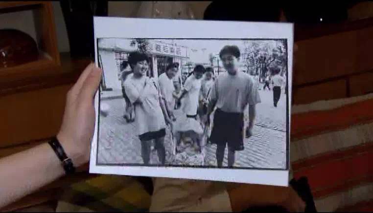 20年前在哈尔滨中央大街拍下三口之家 