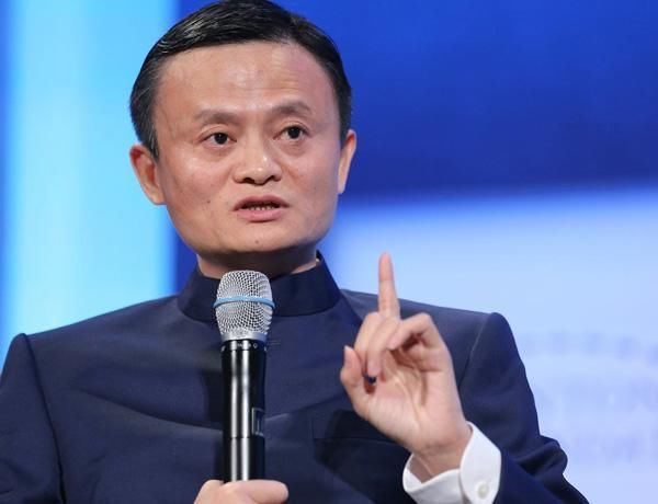 2018年中国首富排行榜前10名,第7名是美女,第