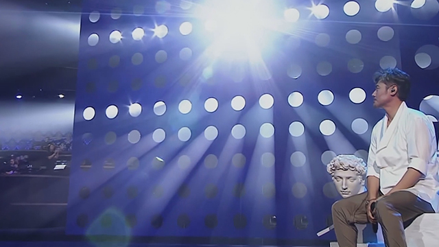 吴秀波《城里的月光》温暖黑夜中的你 吴秀波《城里的月光》温暖黑夜中的你