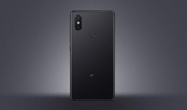 360N7 Pro和小米8 SE同样都采用了骁龙710,到