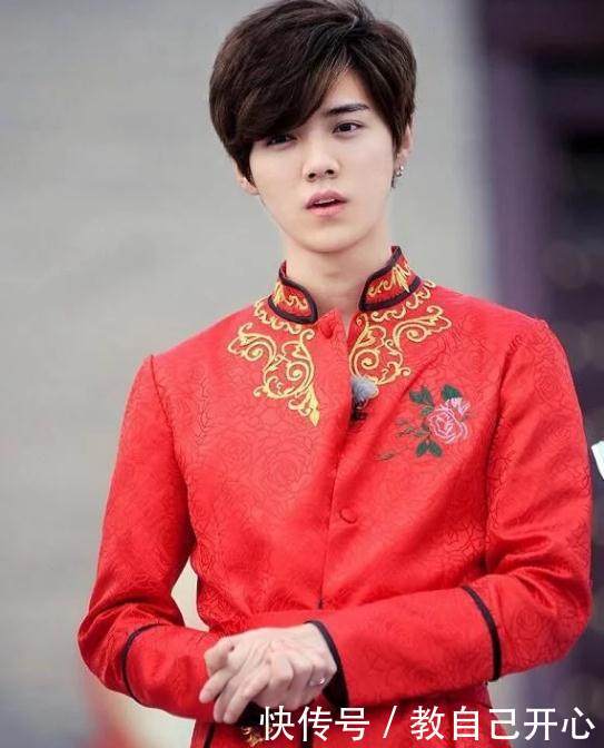 娱乐圈穿红衣服最帅的男星,李易峰王凯上榜,第