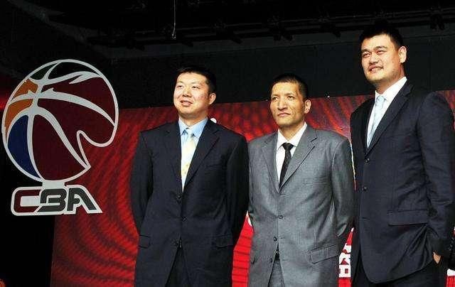 18岁"中国小姚明"身高2米16,天赋远超周琦,世青赛完虐欧美内线