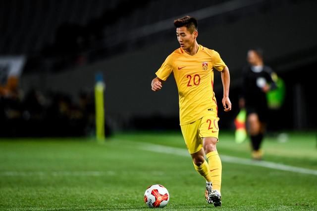 足协U23新政助涨年轻球员行情,韦世豪年薪两