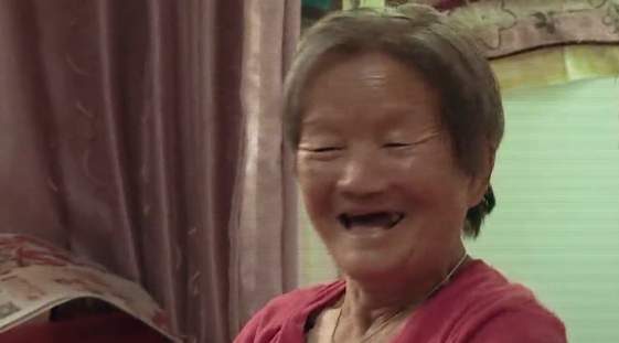 首届中国全媒体公益年会:《我们在一起》空巢老人 首届中国全媒体公益年会:《我们在一起》空巢老人