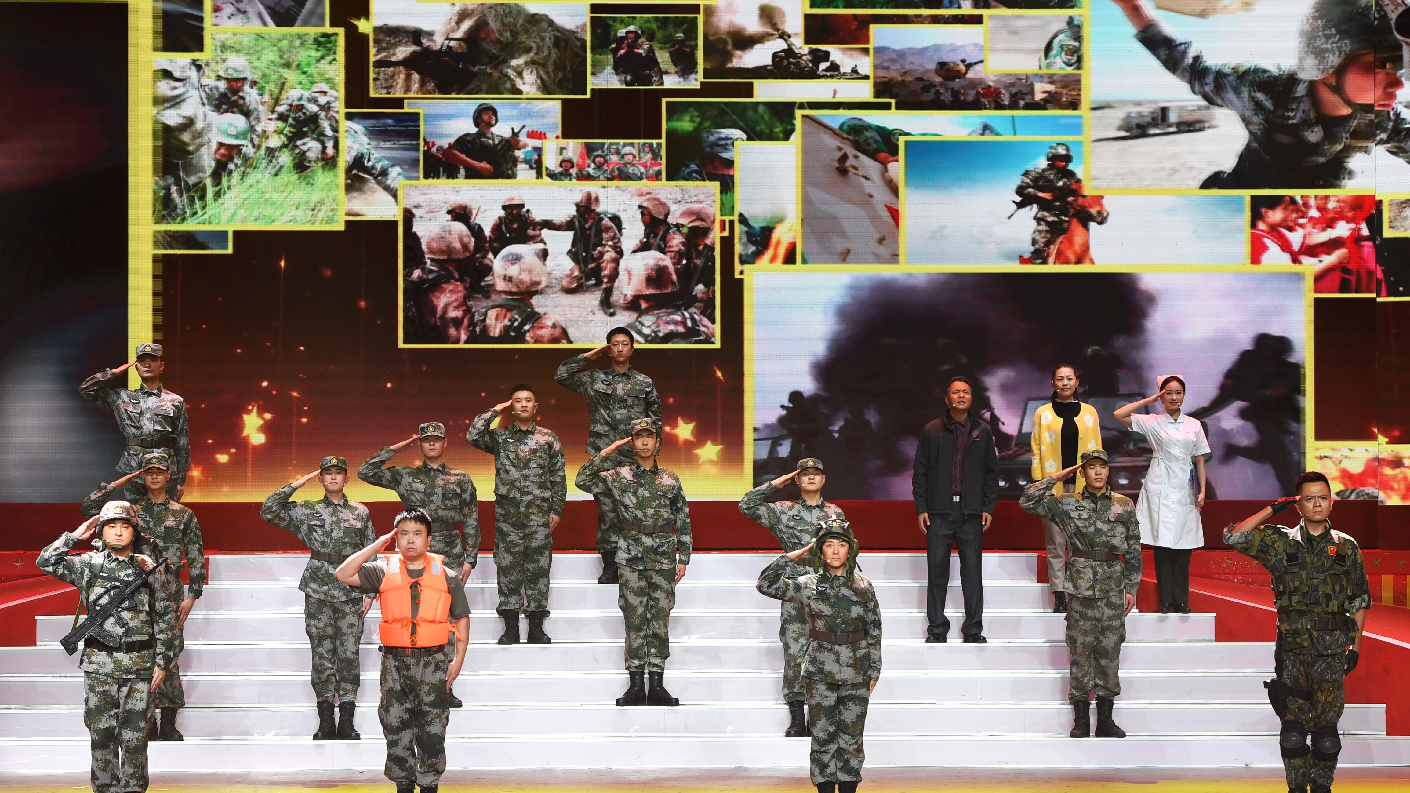 陆军举行第二届“四有”新时代革命军人标兵颁奖仪式 陆军举行第二届“四有”新时代革命军人标兵颁奖仪式