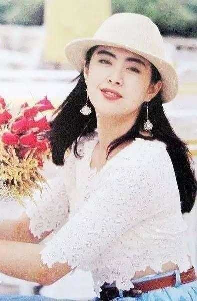 全世界最标准完美的脸,中国四人,章子怡绝对上