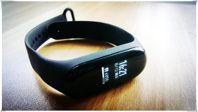 小米手环3升级版曝光:支持167城市公交+门禁