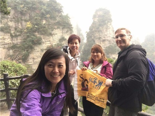 适合老年人的张家界旅游团,就找张家界时光自