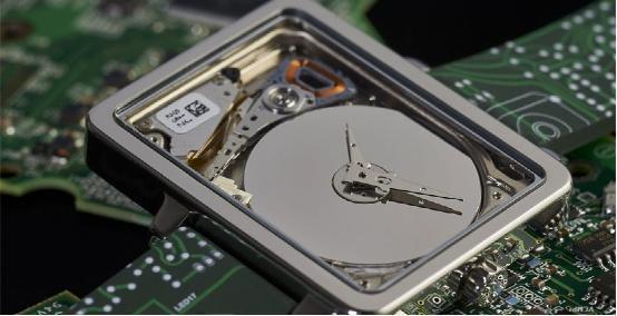 好马配好鞍,电脑是选固态硬盘还是机械硬盘?