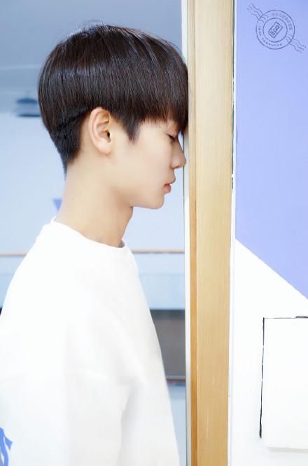 徐坤Jeffrey共用卸妆水,练习生们谁化妆前后差