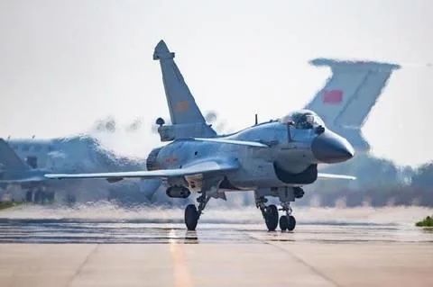 中国歼20战机究竟值多少钱?这里告诉你答案