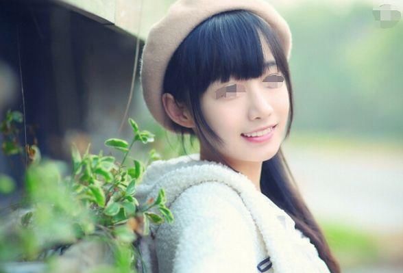 老婆生儿子,母亲送她金镯子,出产房回到家,她跟