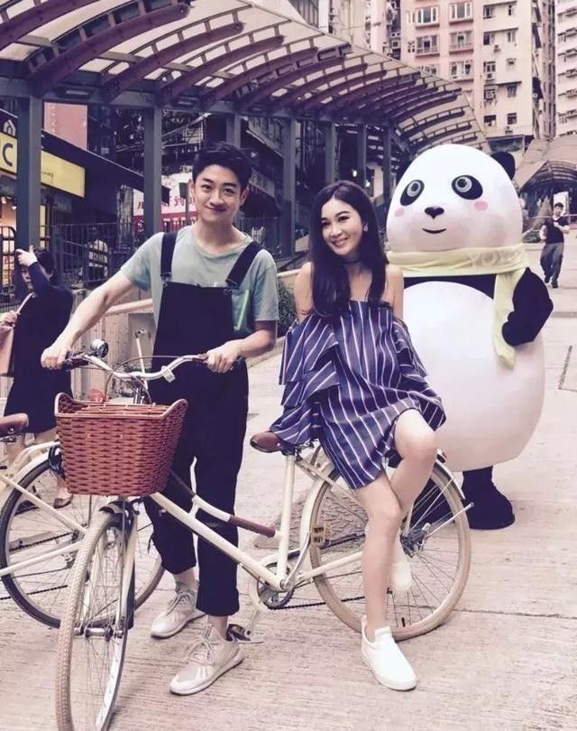 她是最美妲己34岁嫁入豪门,狂晒比基尼照把51