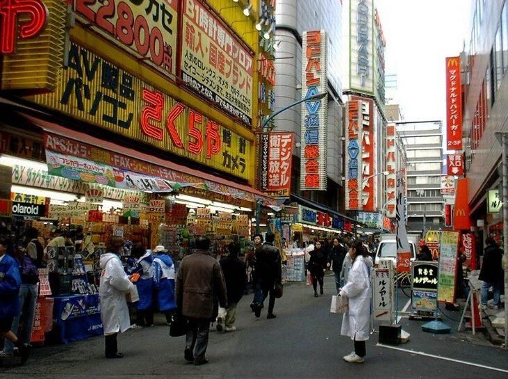 韩国人羡慕中国游客的待遇?到日本旅游不忘抹