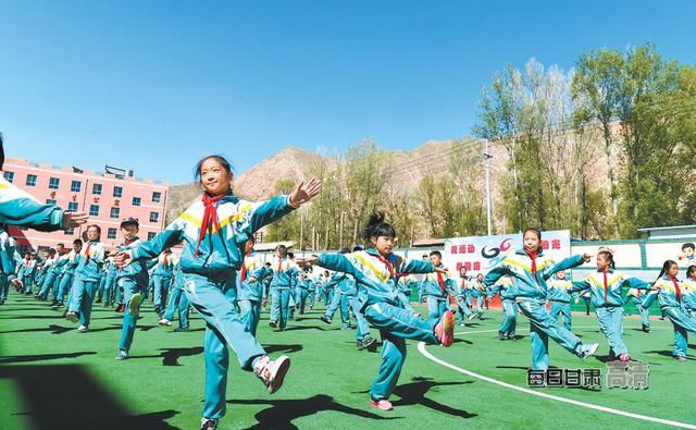 我们的40年一块黑板的变化?改革开放进程中的