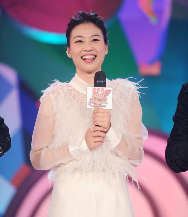 易思玲首战后亮相 自曝男友是清华学霸