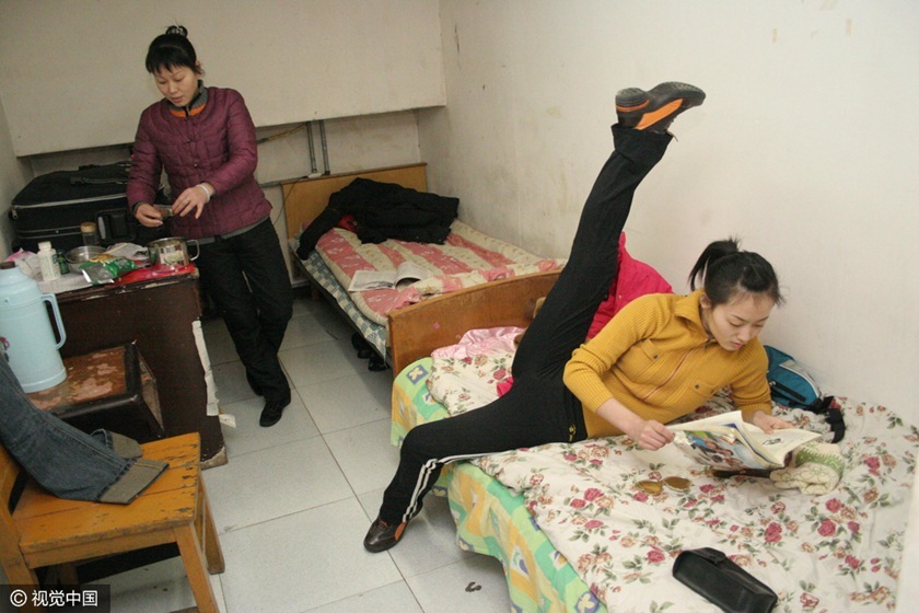 2006年，艺术院校招生的专业测试拉开了序幕，众多考生都提着行囊涌入了北京各大艺术院校的大门。来自四川的陈雪就是这千千万万考生当中的一名。
