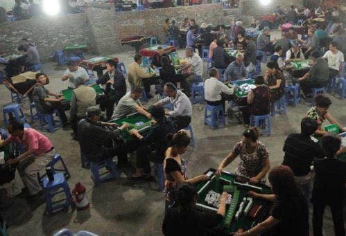 湖北严打赌博,刚刚公布举报电话!亲戚带彩娱乐