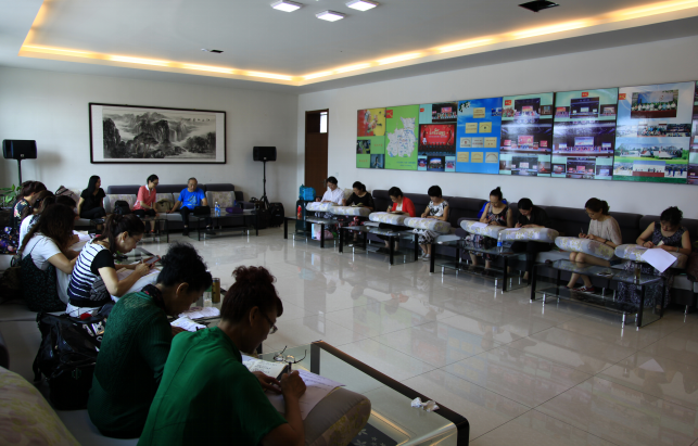 俏夕阳|中华美旗袍走秀表演班展中老年女性风