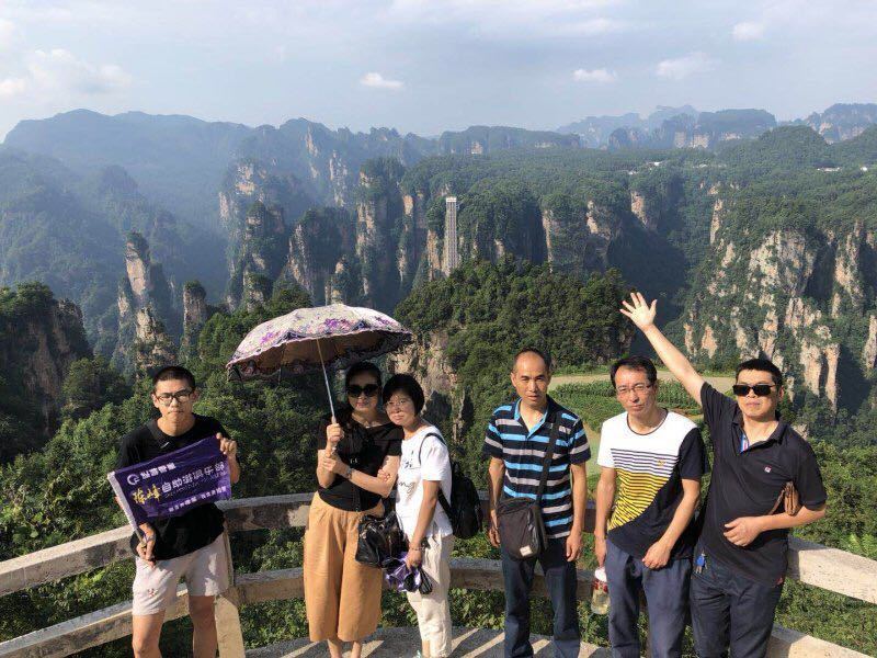 旅游自驾游还是报团好 t01779de933cf8d85ad.jpg?size=800x600