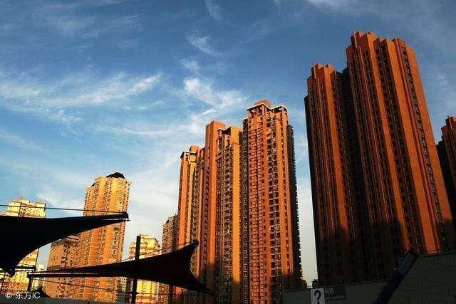 李嘉诚说2018房地产已经不赚钱了, 将会出现一