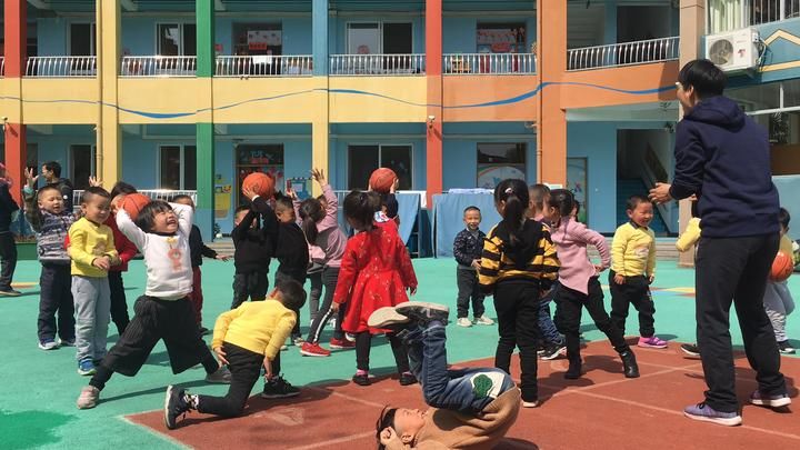 五极蹲点日记丨高山之巅 庆元唯一在编男幼师