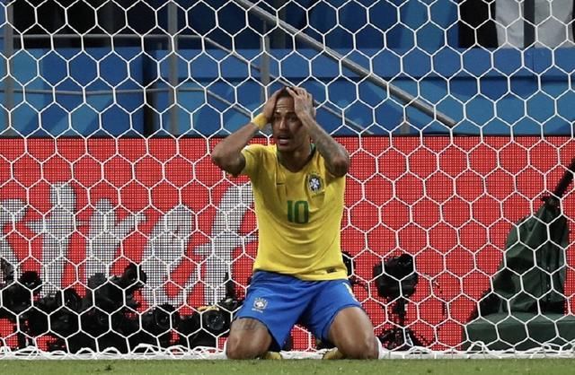 世界杯半决赛对阵出炉!两大黑马出局,欧洲球队