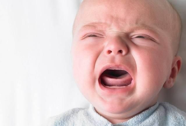 怎么判断宝宝气管是否吸入异物呢?爸爸妈妈快