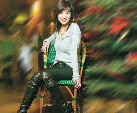 曾跟周星驰合作,最红时候一年九部电影,因顶包事件被打入冷宫!