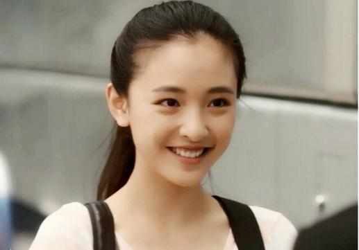 吴倩倩的照片和真人很相似,可黄灿灿的照片和