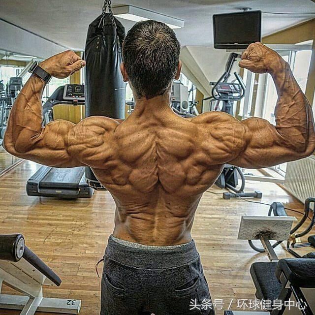 三角肌前束如何锻炼?这4个前平举动作,助你打