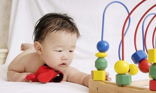 宝爸宝妈们,你注重孩子的早教了吗?(一)1个月宝