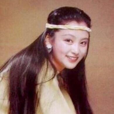 范冰冰发际线太低成颜值最大bug?额头俩直角