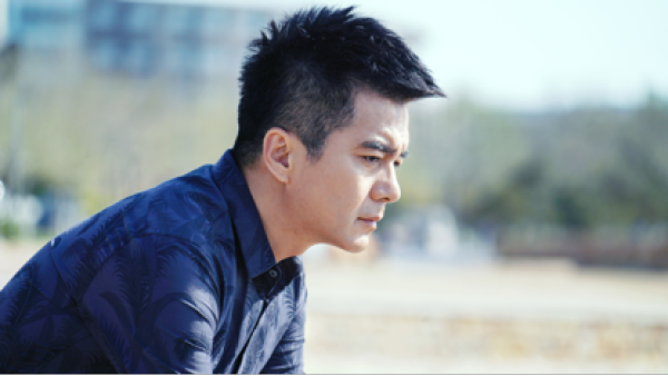 《小重逢》"闻武cp"爱意满屏 许亚军王琳甜蜜互撩