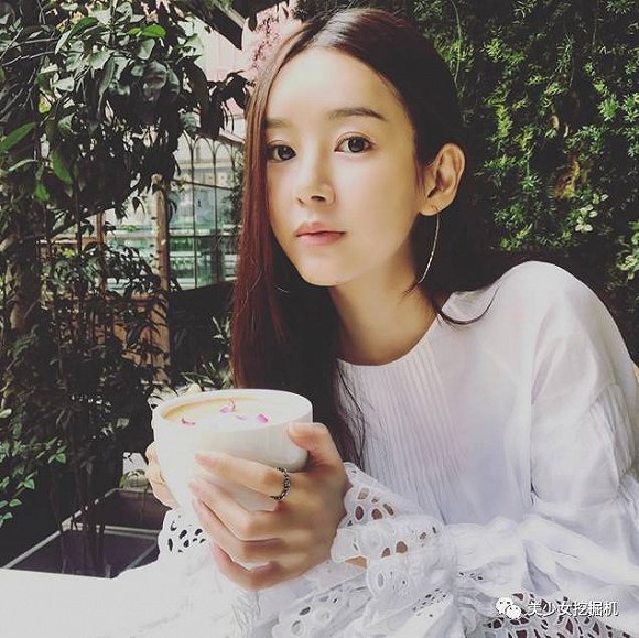 快手范冰冰和人妖版范冰冰谁更作妖