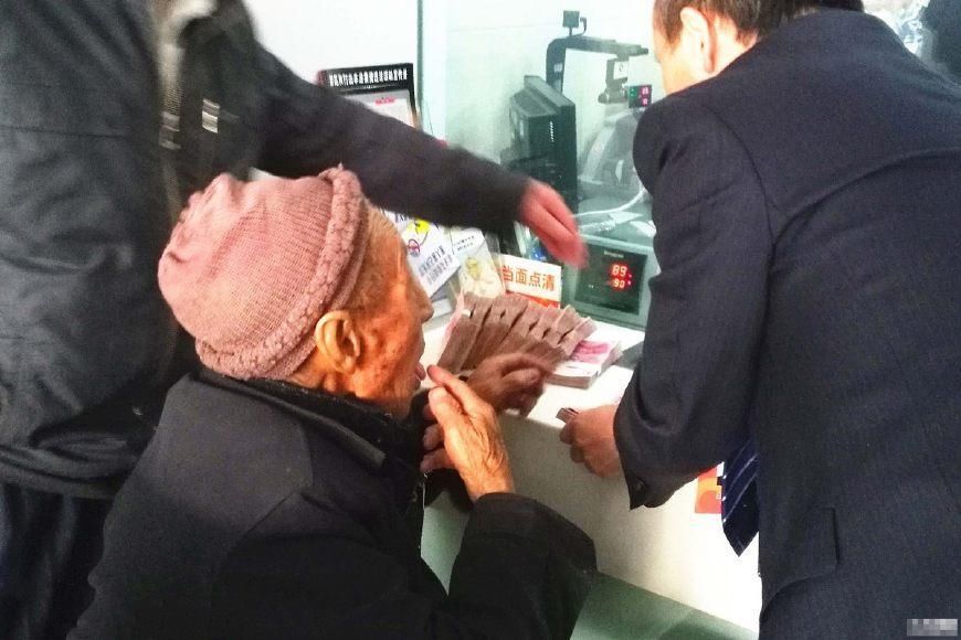社保里的钱可以取出来吗？