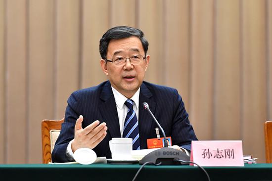 贵州书记孙志刚:我调到贵州三年了 没有遇到雾霾 贵州书记孙志刚:我调到贵州三年了 没有遇到雾霾