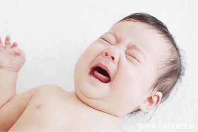 宝宝晚上频繁夜醒,宝妈要先弄清楚原因,不要错